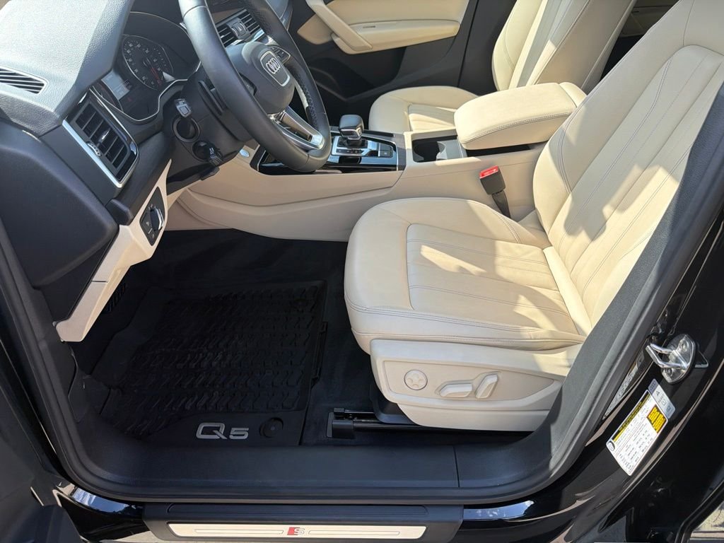 Used 2023 Black Audi 45 S line Premium image 18