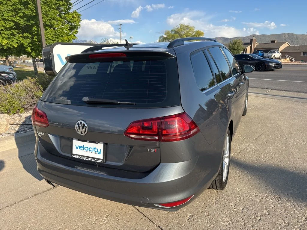 Used 2016 Gray Volkswagen SE image 7