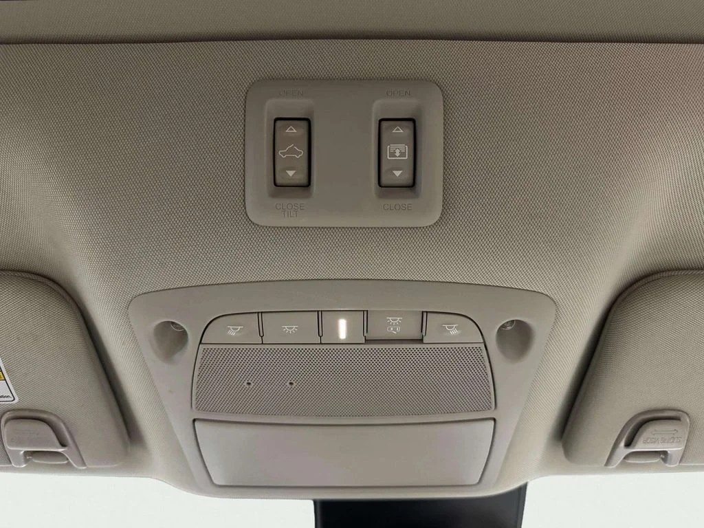 Certified Used 2024 Pearl White Tricoat Nissan SL image 24