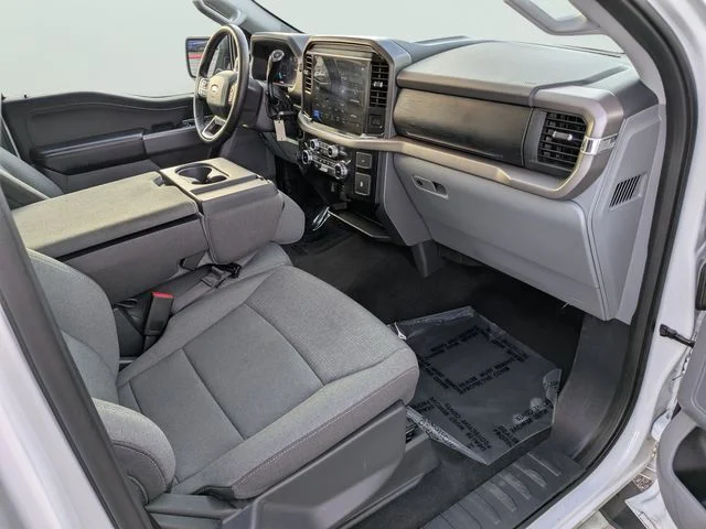 Used 2025 White Ford XLT image 9