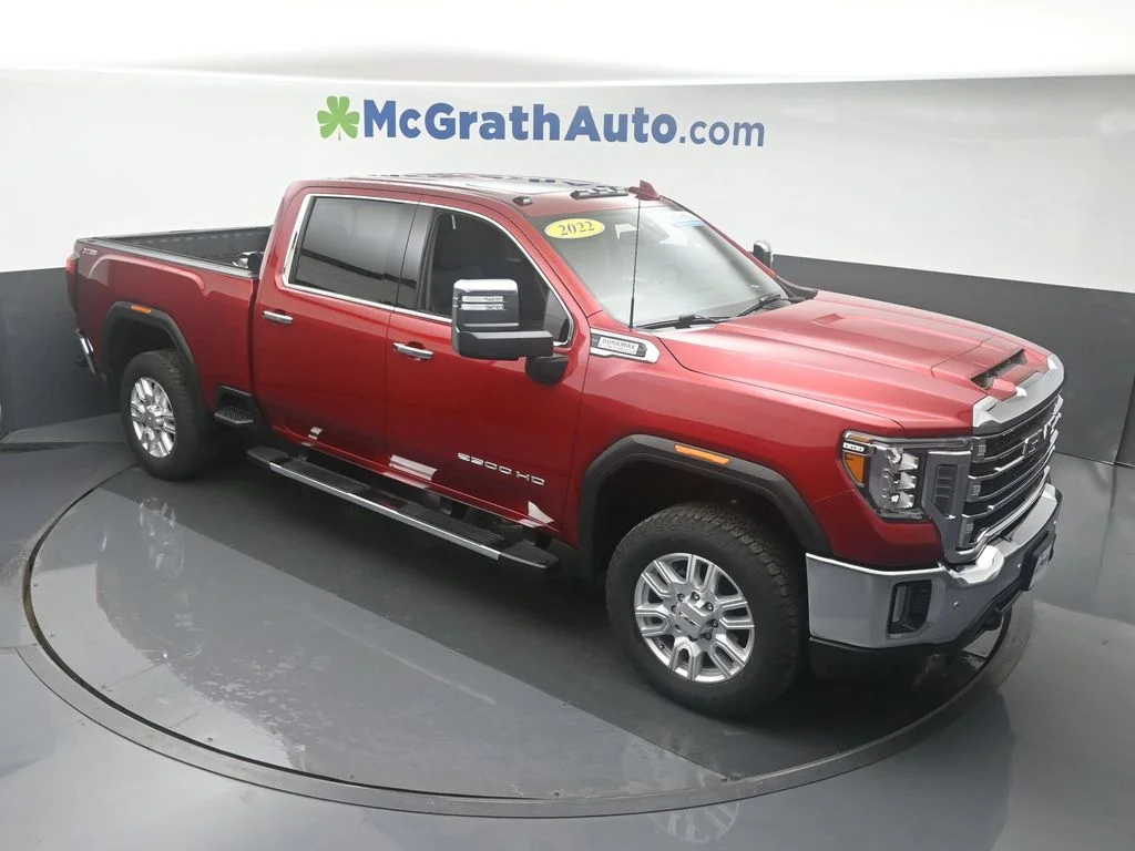 Used 2022 Red GMC SLT image 3