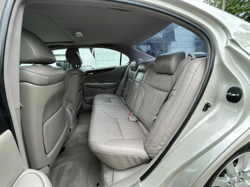 Used 2003 Gold Lexus ES 300 Sedan 4D image 32