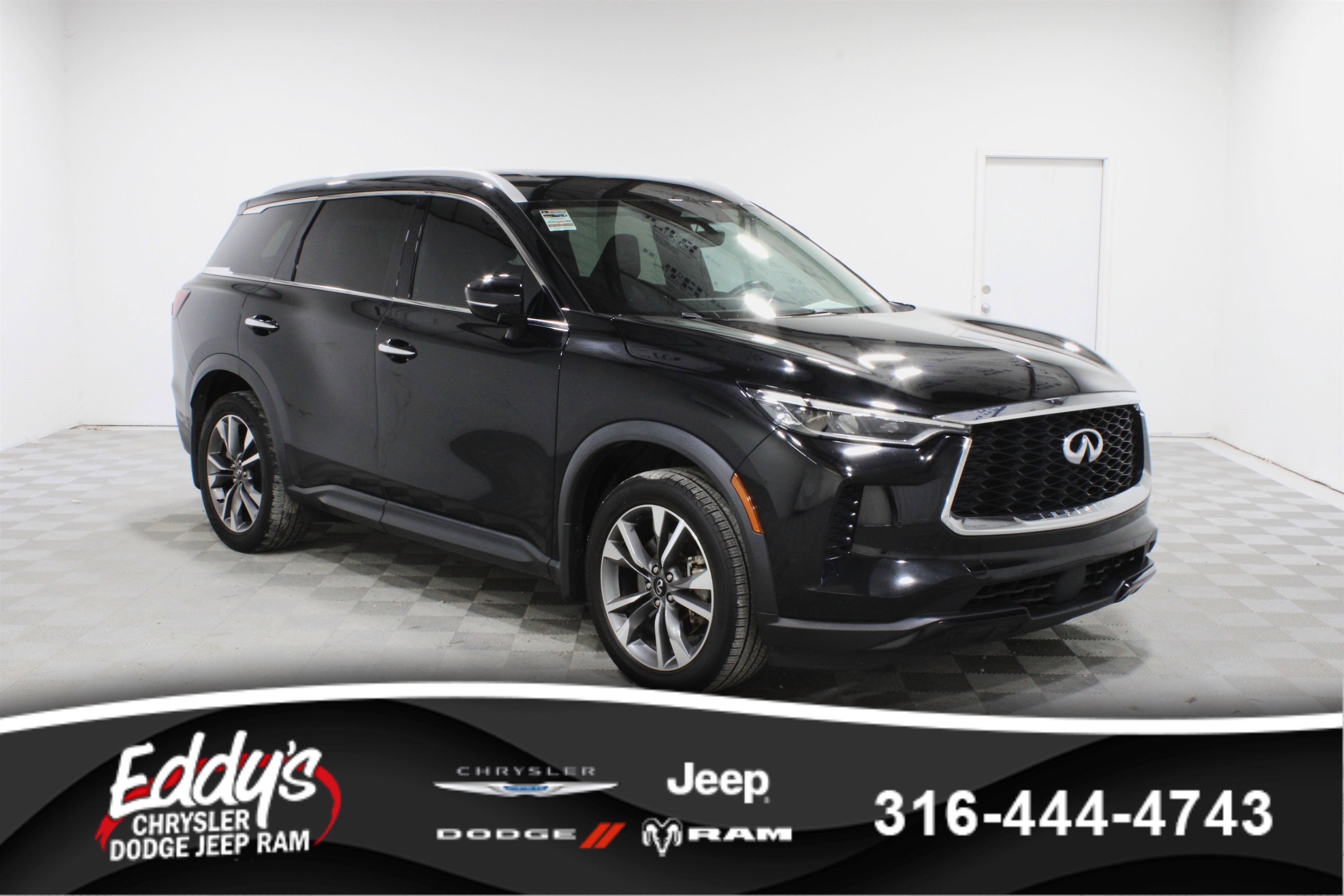 Used 2023 Mineral Black INFINITI LUXE image 1