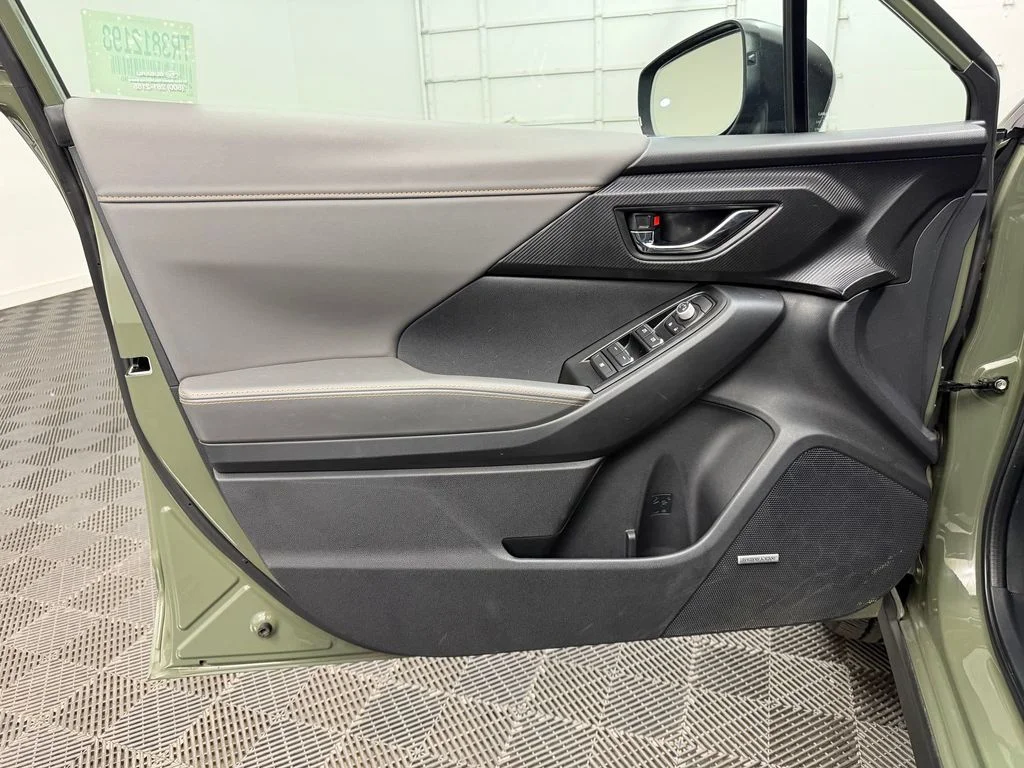 Used 2024 Alpine Green Subaru Limited image 12