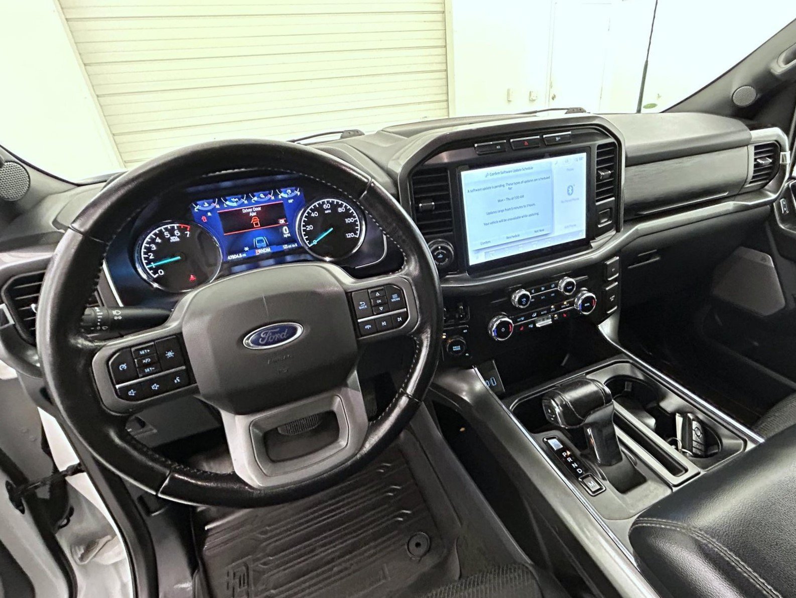 Used 2022 White Ford XLT image 13