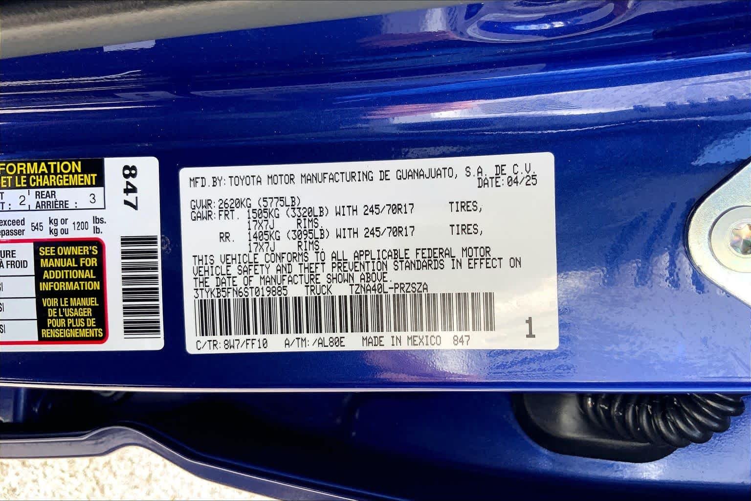 Used 2025 Blue Crush Metallic Toyota SR5 image 36