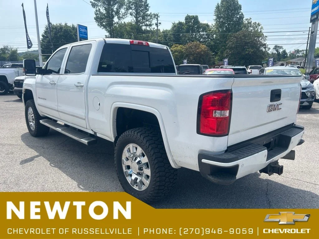 Used 2019 Summit White GMC Denali image 12