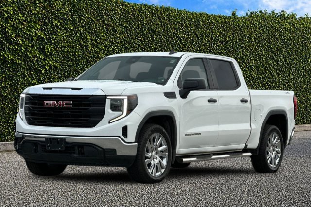 Used 2023 White GMC Pro image 8