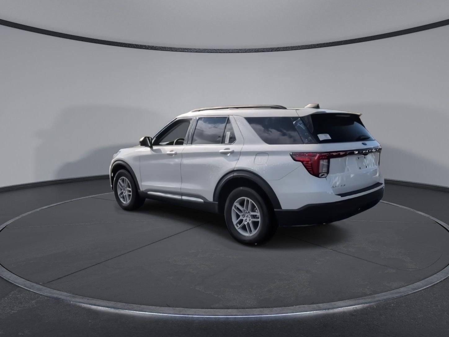 2025 Ford Explorer Active - Photo 6