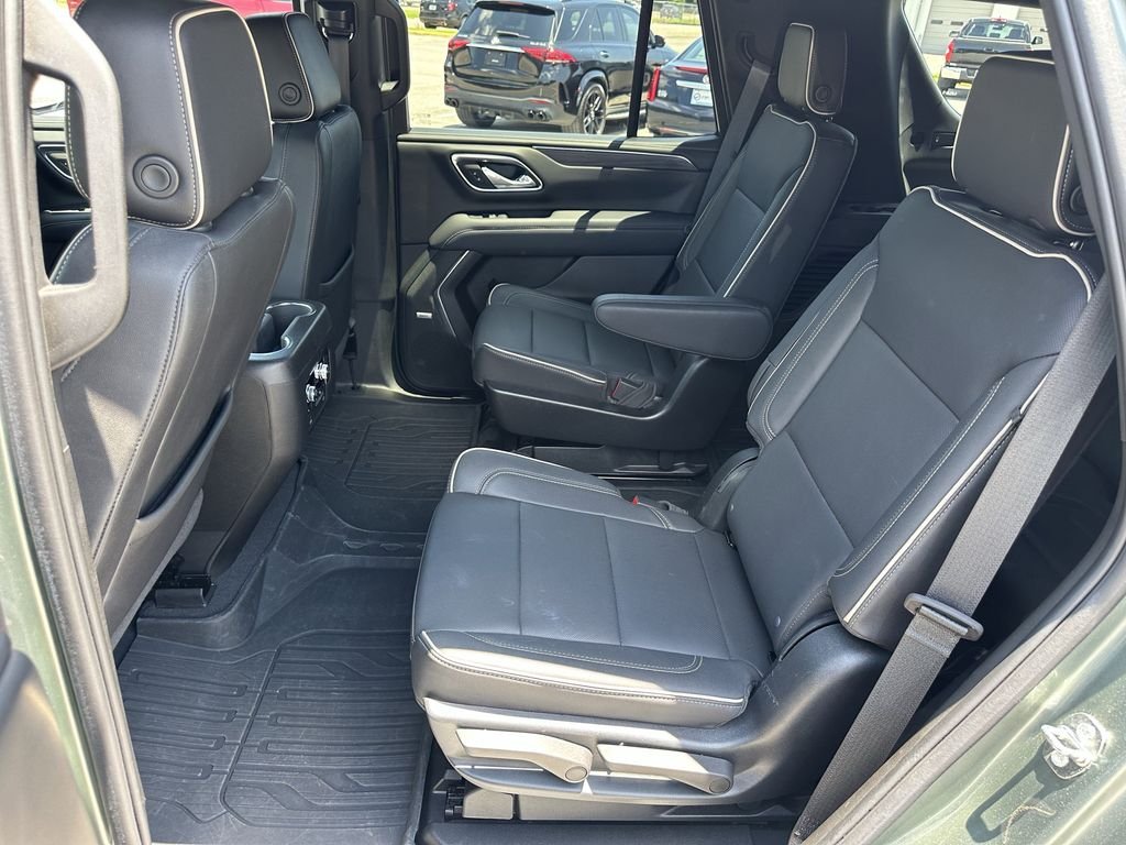 Used 2023 Green GMC SLT image 21