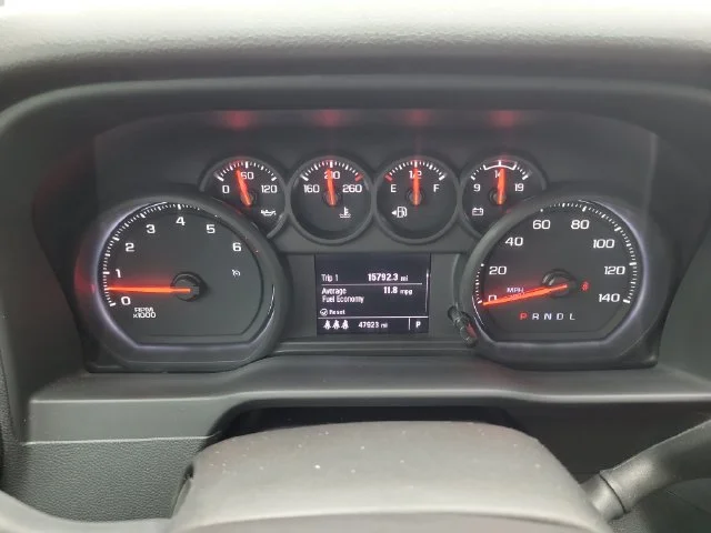 Used 2024 White Chevrolet Custom image 31