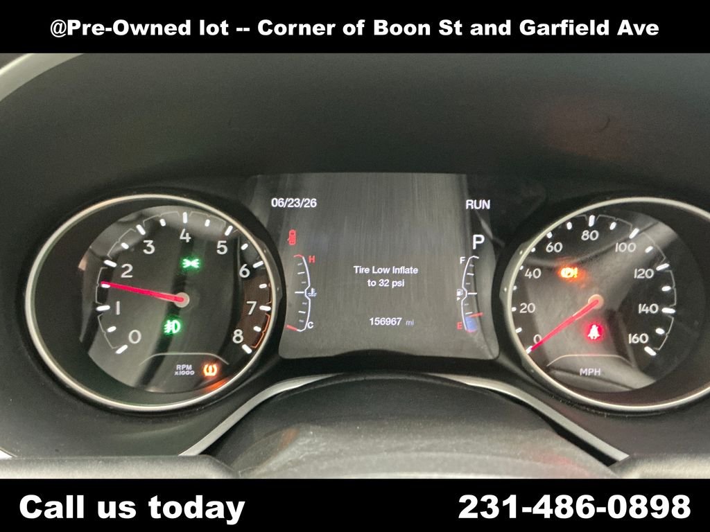 Used 2018 Blue Jeep Limited image 21