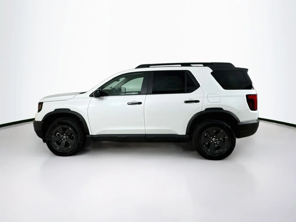 New 2026 Platinum White Pearl Honda RTL image 5
