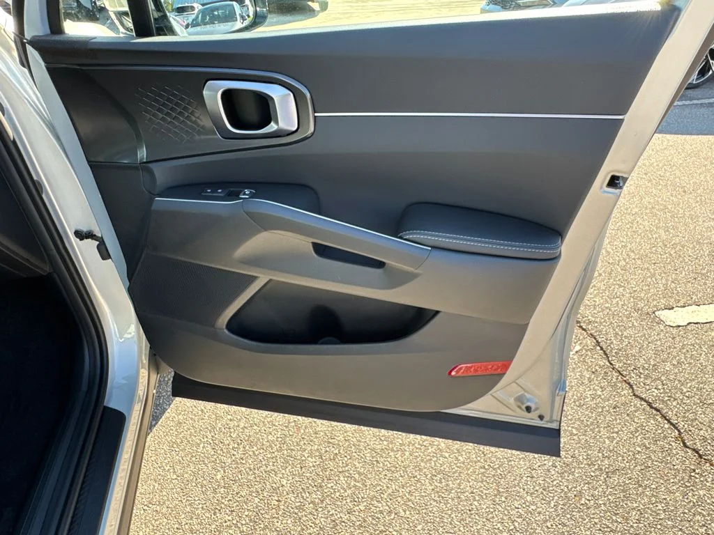 New 2026 Ivory Silver Kia S image 14