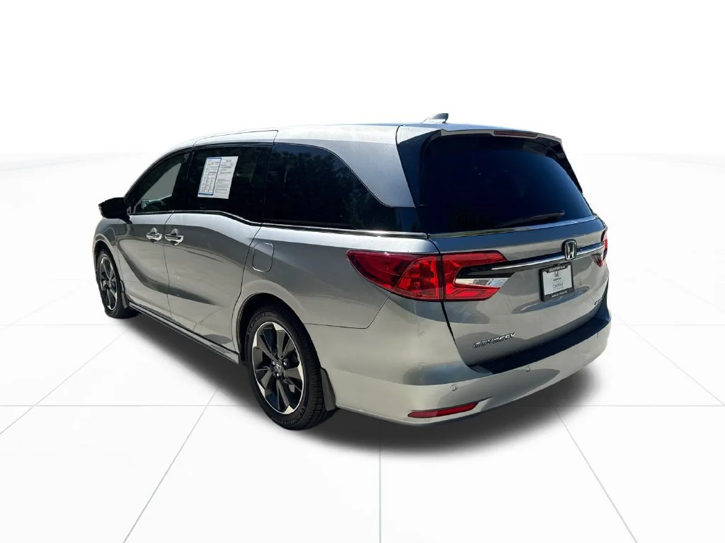 Certified Used 2022 Lunar Silver Metallic Honda ELITE image 42