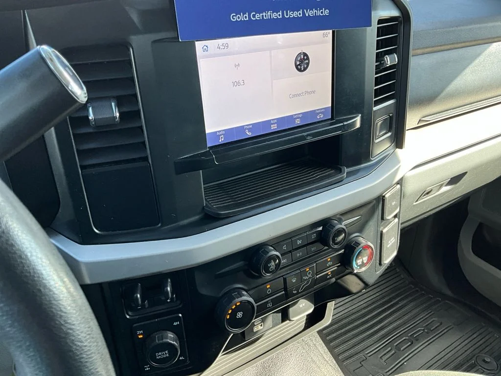 Used 2023 Oxford White Ford XLT image 19