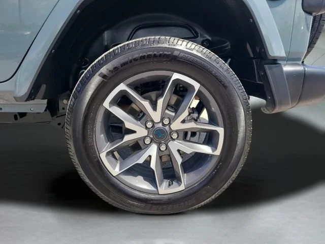 Used 2024 Gray Jeep Sport S image 31