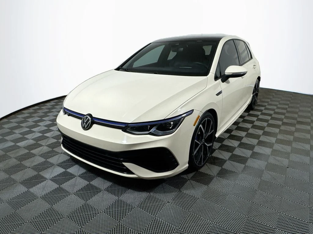 2024 Volkswagen Golf R 2.0 TSI DSG's photo