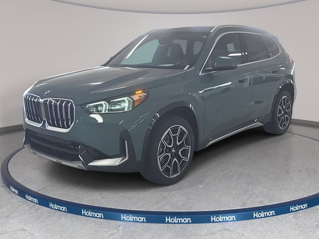 New 2026 Cape York Green Metallic BMW xDrive28i image 1