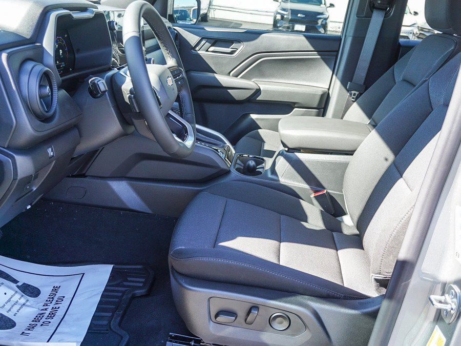 2026 Chevrolet Colorado Work Truck - Photo 17