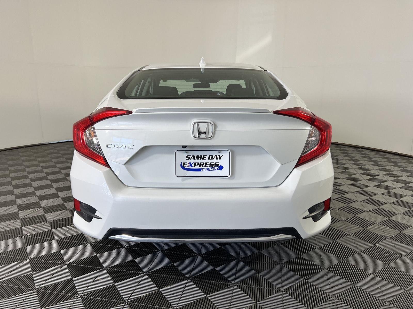 Used 2019 Platinum White Pearl Honda EX image 25