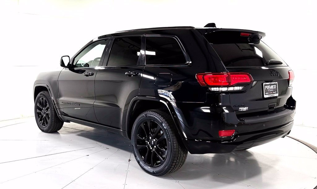 Used 2020 Black Jeep Altitude image 6