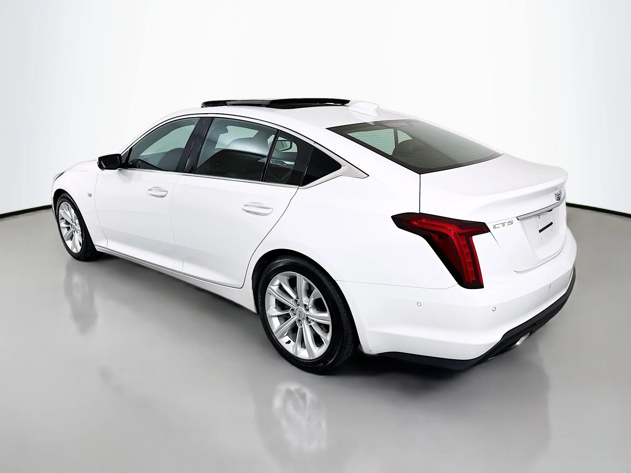 Used 2025 Summit White Cadillac Premium Luxury image 5