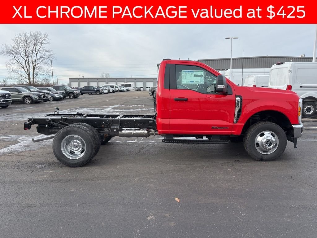 2026 Ford F-350 Super Duty Chassis Cab XL - Photo 8