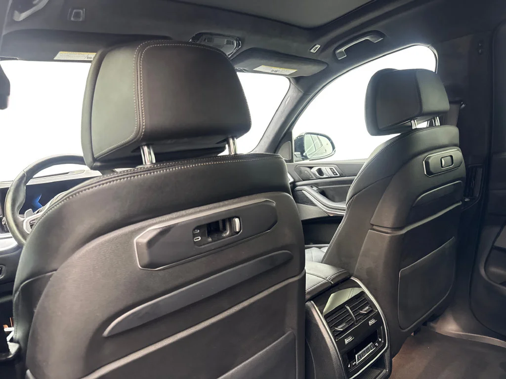 Used 2023 Black BMW xDrive40i image 39