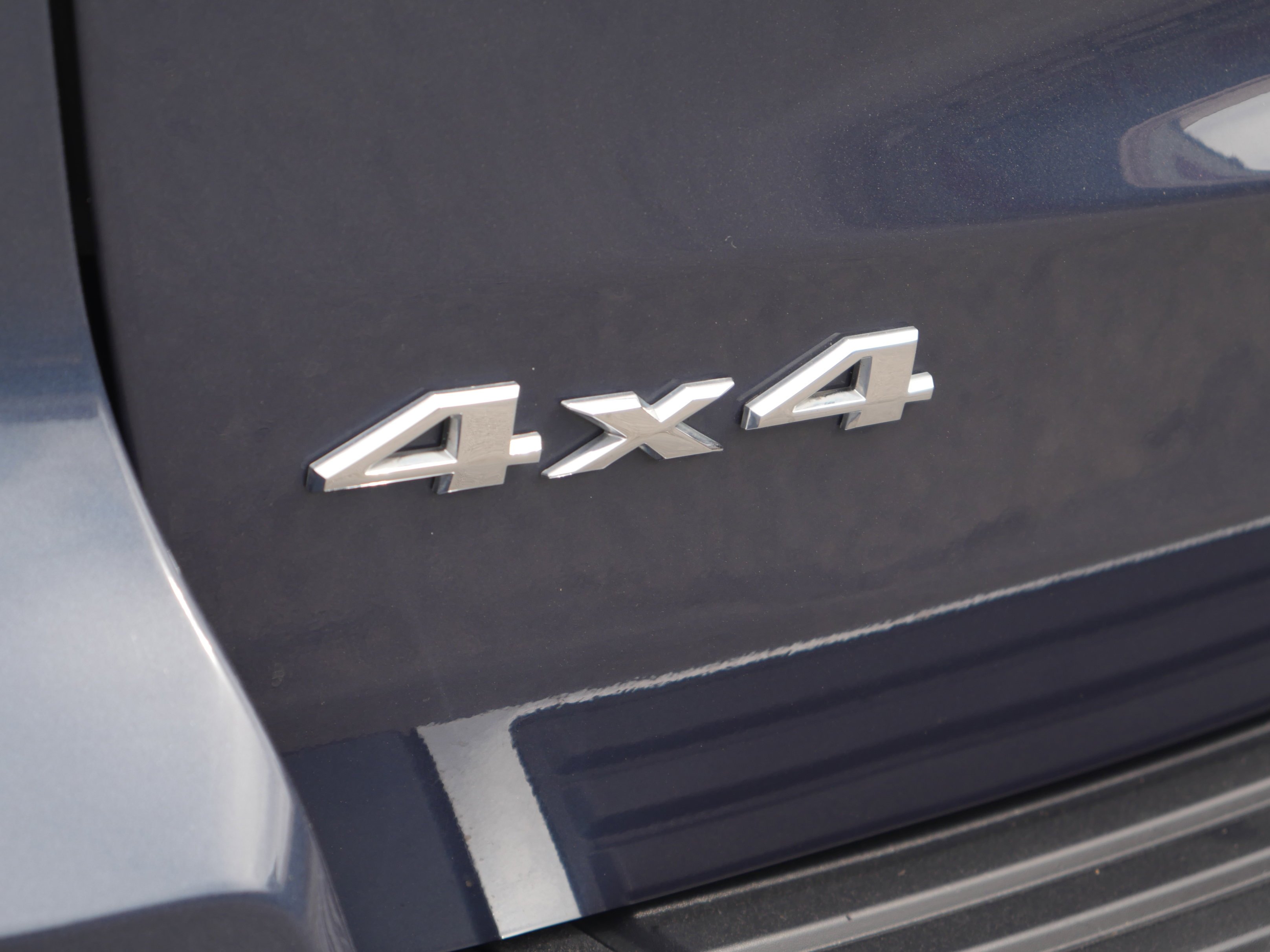 Used 2020 Slate Blue Pearlcoat Jeep Limited image 22