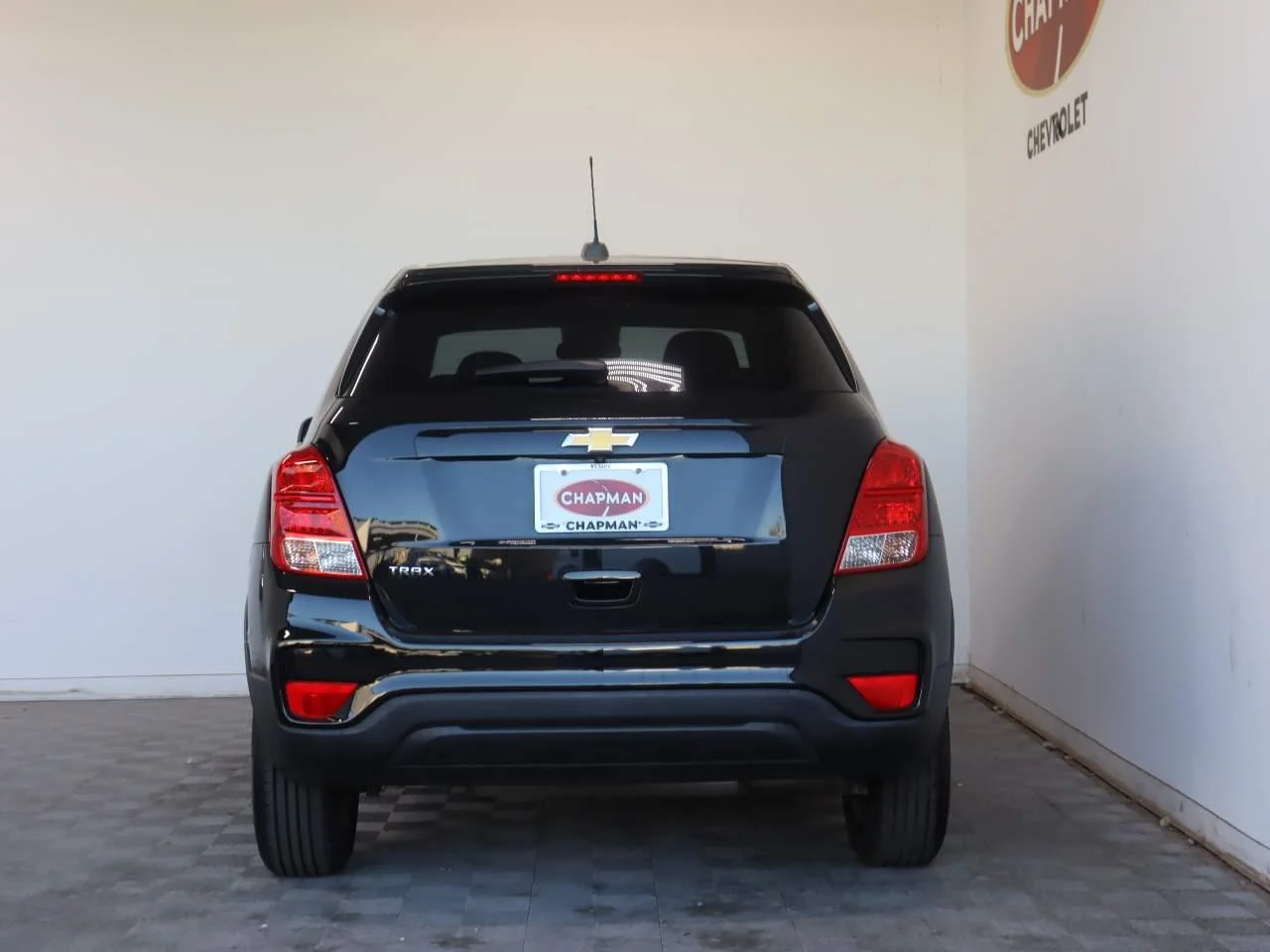 2022 Chevrolet Trax LS - Photo 6