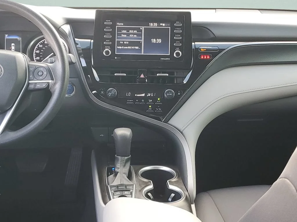 Used 2022 White Toyota LE Hybrid image 15