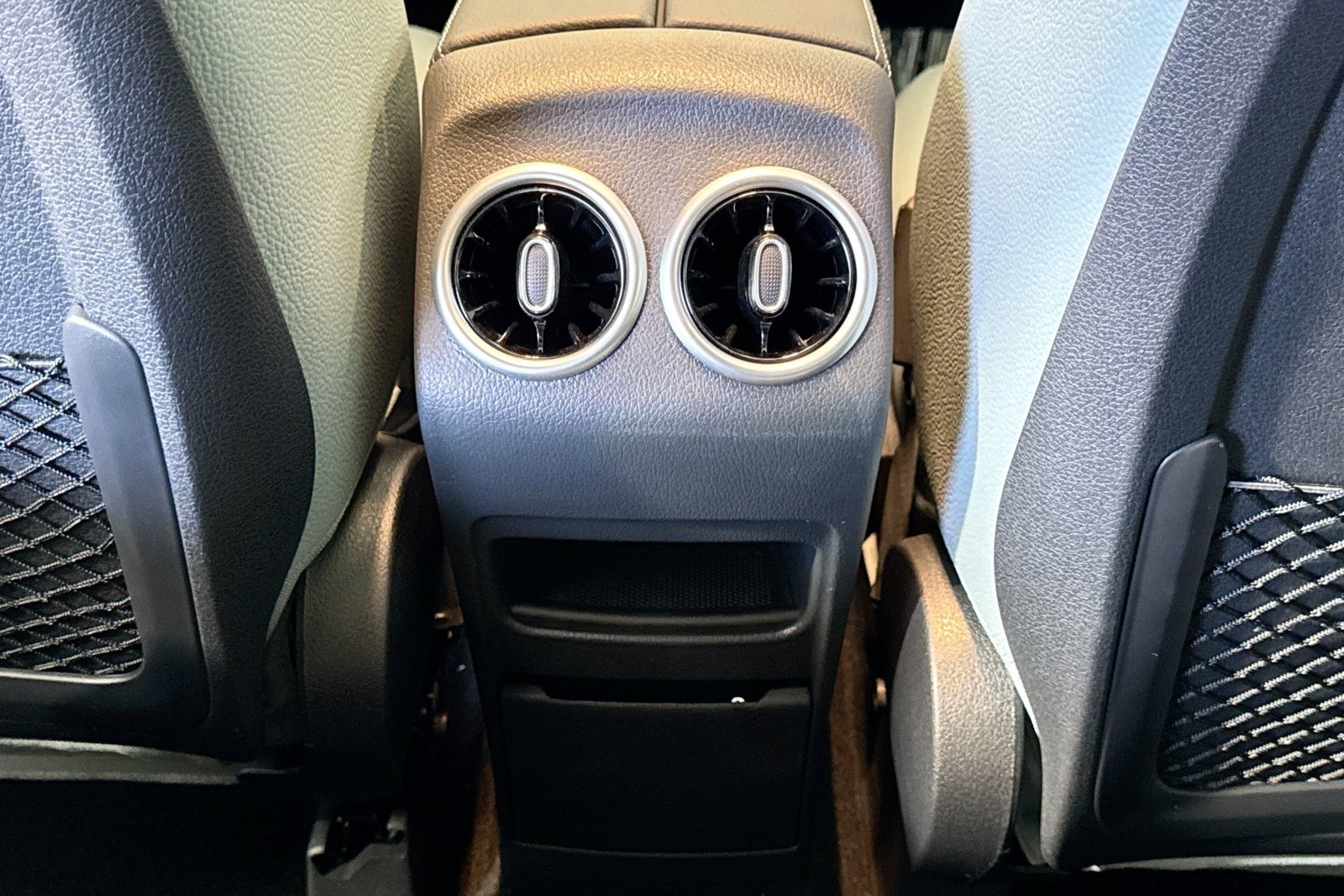 New 2026 Cosmos Black Metallic Mercedes-Benz GLB 250 image 23
