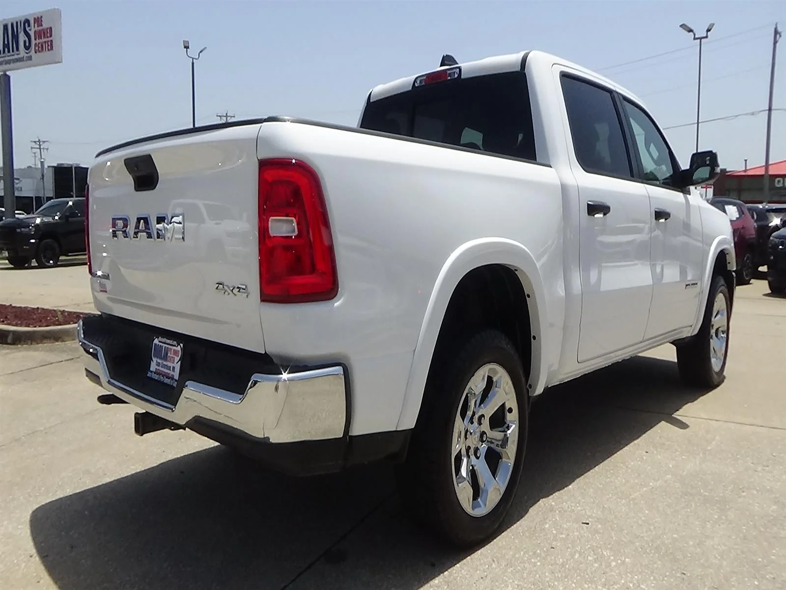 Certified Used 2025 Bright White Clear Coat (pw7) RAM Big Horn image 5