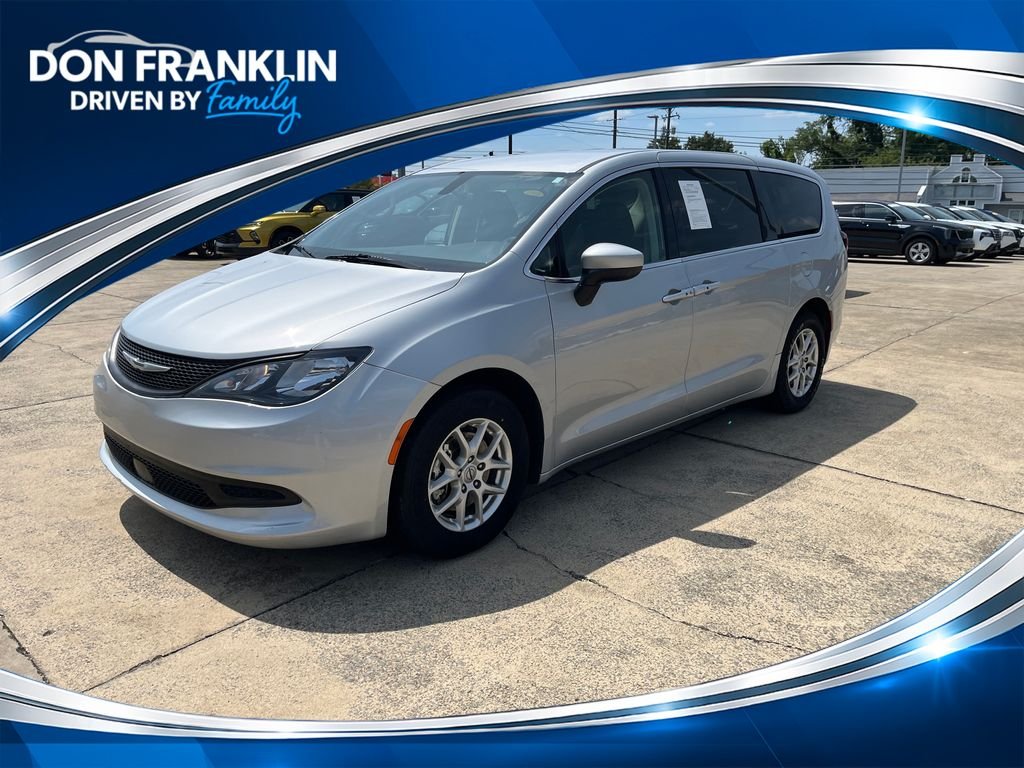 Used 2022 Silver Chrysler LX image 1