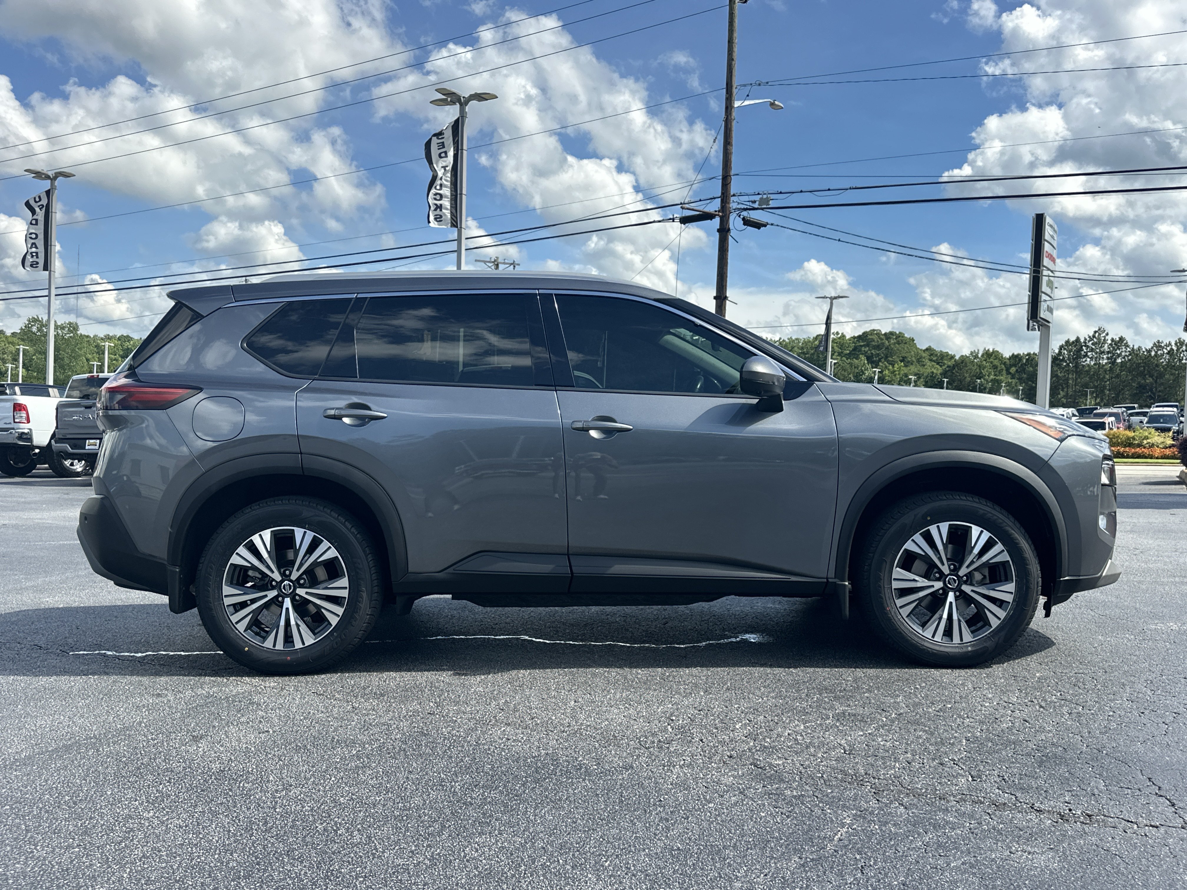 Used 2021 Gun Metallic Nissan SV image 8