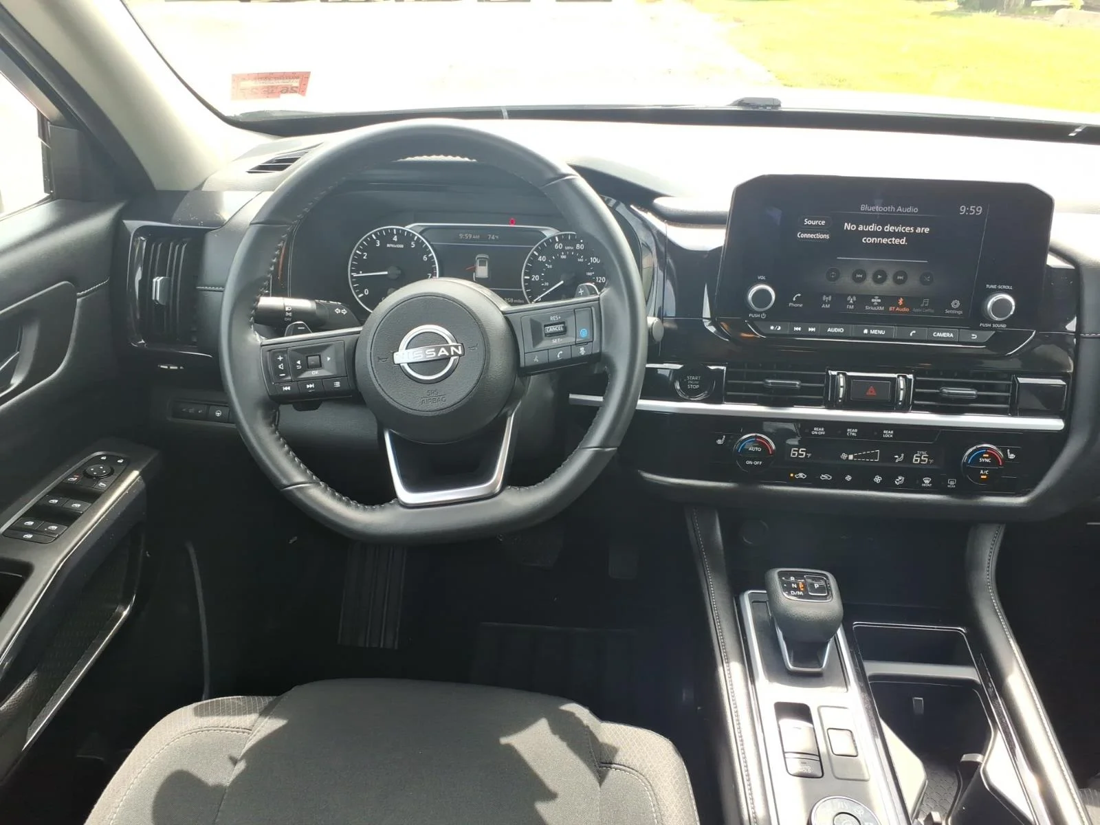Used 2025 Glacier White Nissan SV image 18