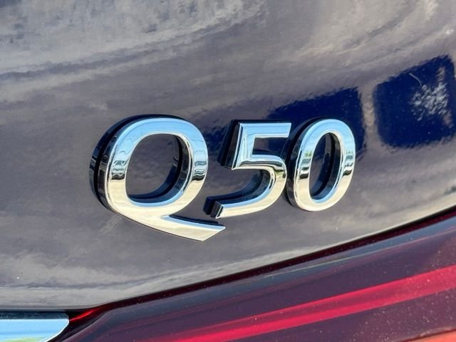 Used 2022 Grand Blue INFINITI LUXE image 11