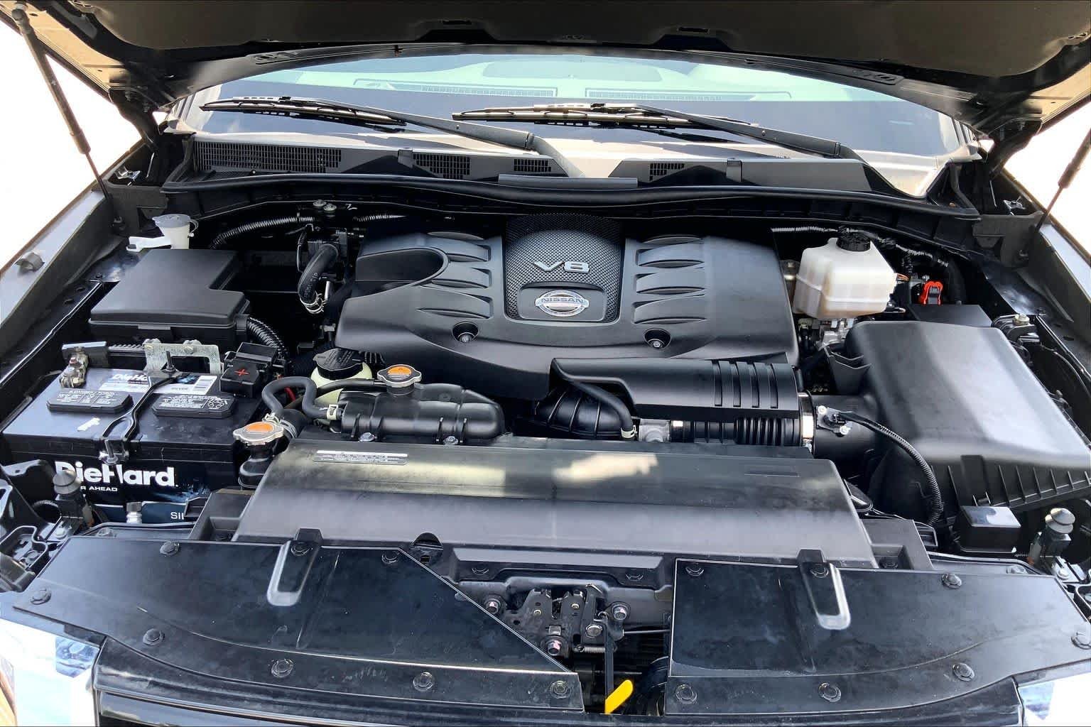 Used 2023 Super Black Nissan SL image 54