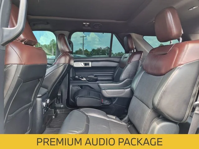 Used 2021 Black Ford Platinum image 25