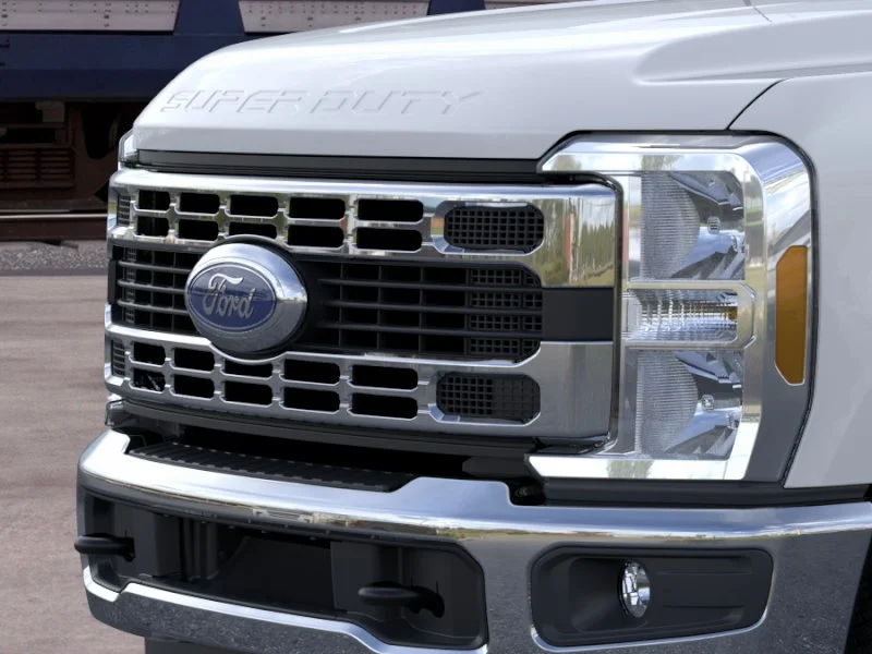 New 2026 Oxford White Ford F-250® XLT image 17