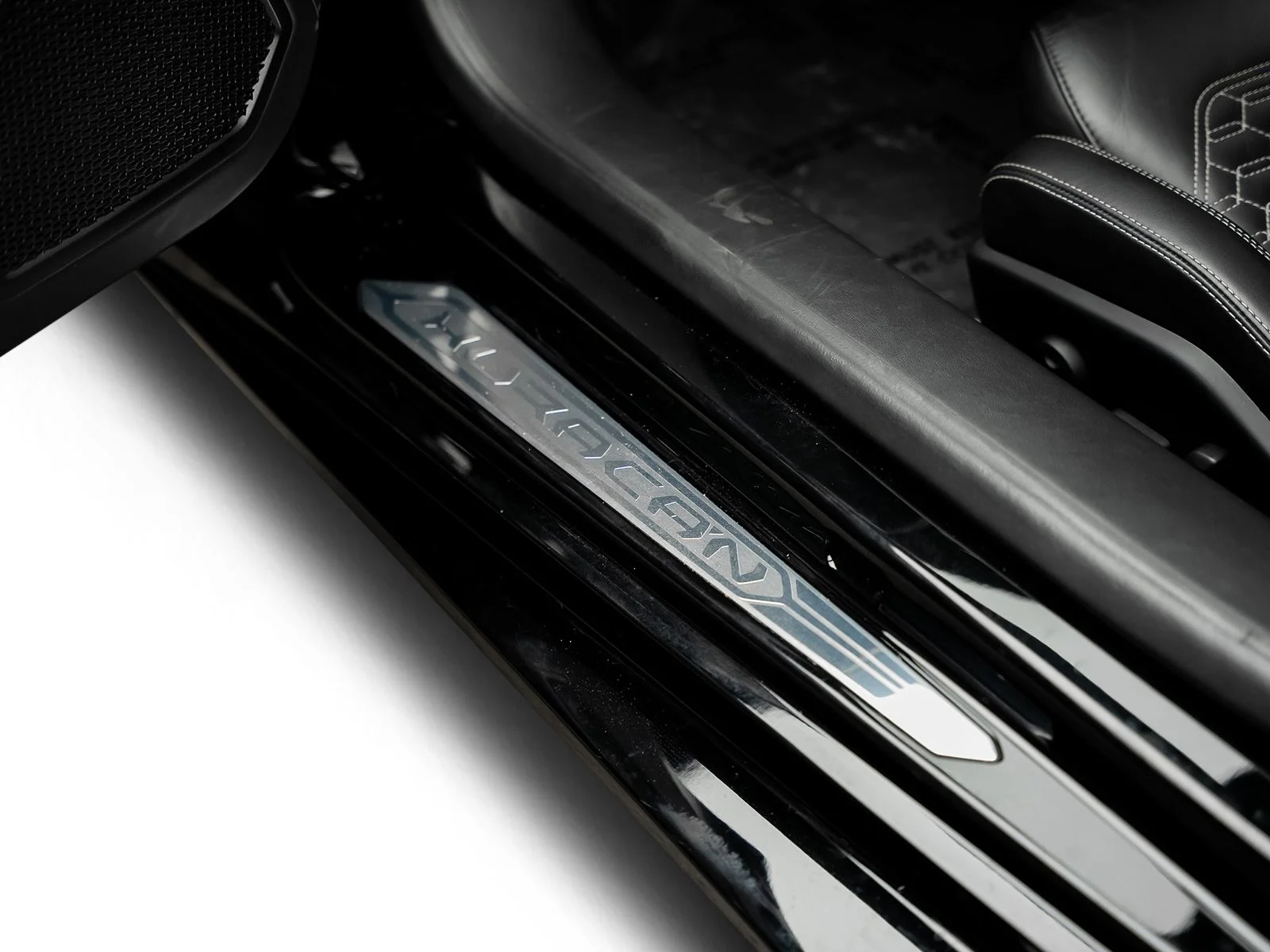 Used 2017 Black Lamborghini  image 59