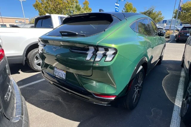 Used 2024 Green Ford Premium image 7