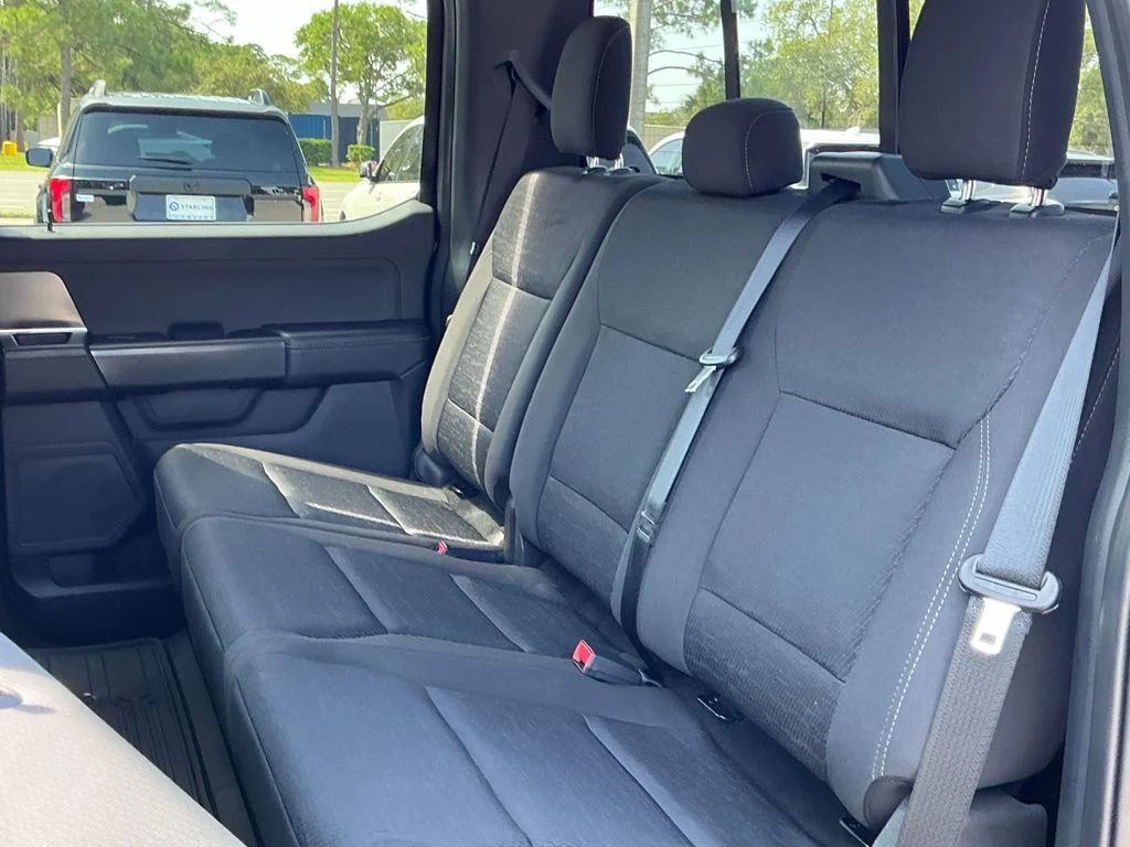 Used 2024 Blue Ford XLT image 27