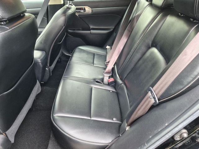 Used 2016 Black Lexus 200h image 19