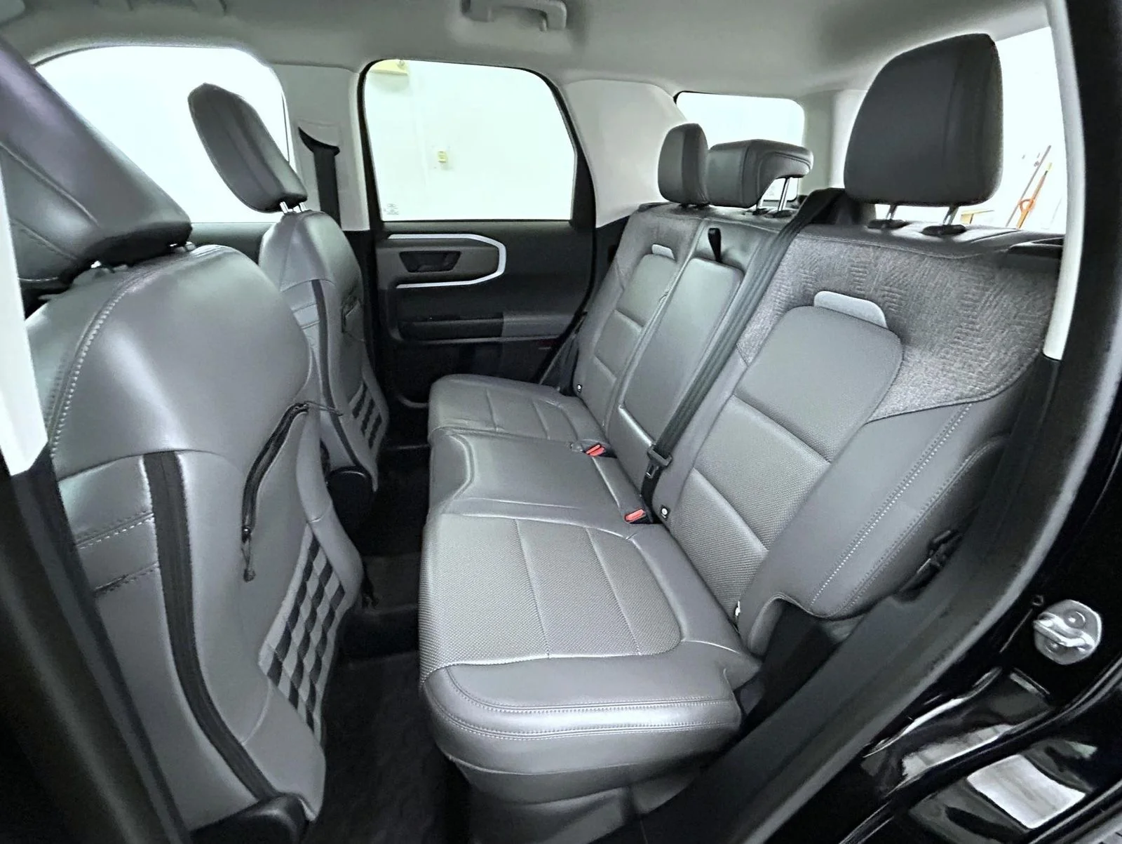 Used 2025 Black Ford Badlands image 19
