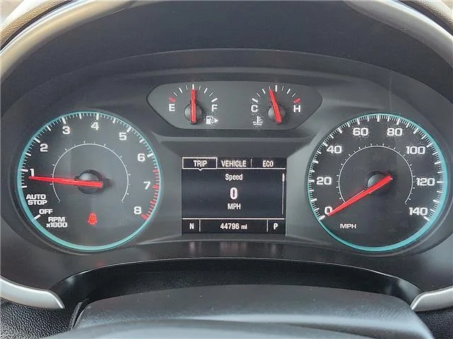Used 2025 White Chevrolet 1LT image 18