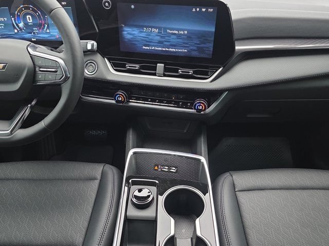 2027 Chevrolet Equinox LT - Photo 13