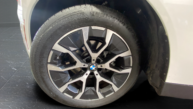 Used 2025 Alpine White BMW 30 xDrive image 29