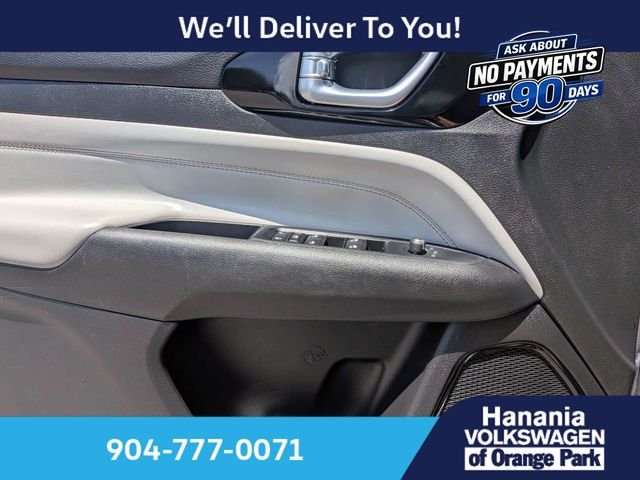 Used 2022 Silver Jeep Limited image 24
